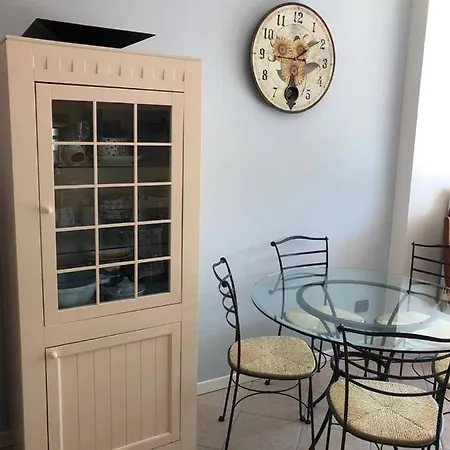 Aurora Park Apartment *