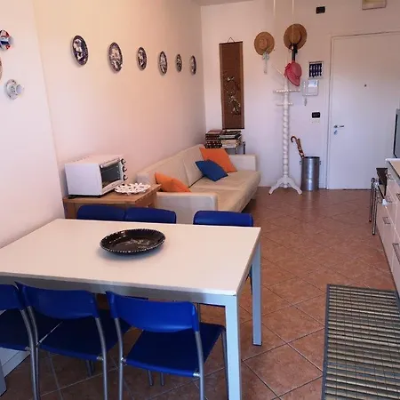 Aurora Park Apartment *
