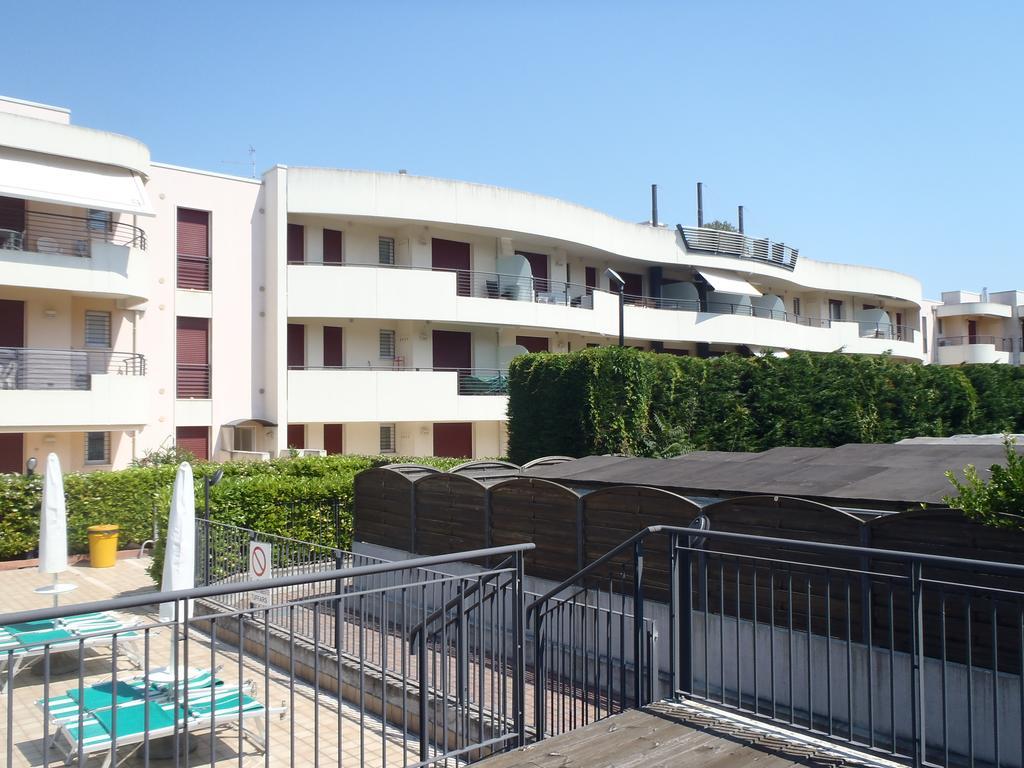 Aurora Park Apartment