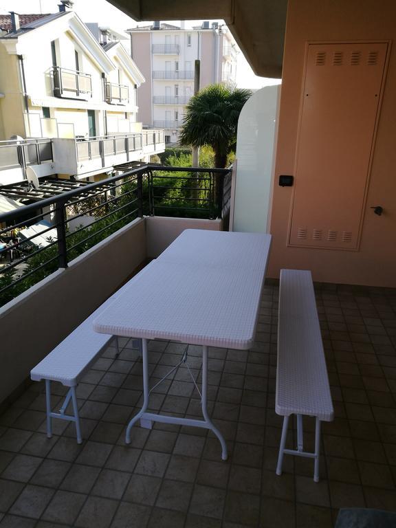 Aurora Park Apartment *