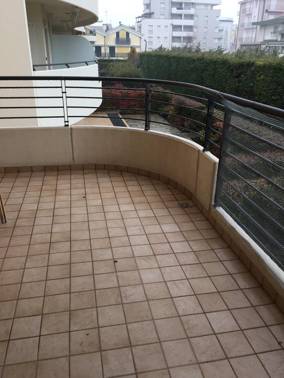 Aurora Park Apartment *